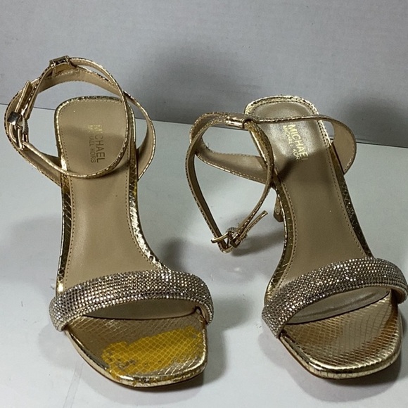 Carrie Embellished Dress Sandals. Note: little defect on one sandal see pic - Picture 4 of 9